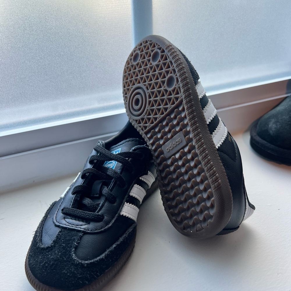 Black toddler sambas size 9